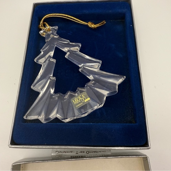 Christmas Tree Ornament Mikasa Clear Glass, Fun Find, New In Box. - Picture 3 of 4